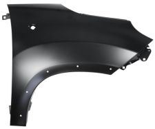 Aleta Fiat 500L 2012-2017 delantera / trekking / con moldura / derecha