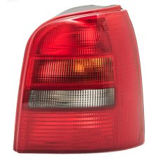 Piloto trasero Audi A4 1994-1998 familiar / derecho