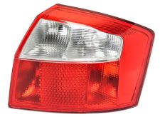 Piloto trasero Audi A4 2001-2005 sedan / derecho