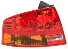 Piloto trasero Audi A4 2005-2007 sedan / exterior / izquierdo