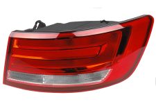 Piloto trasero Audi A4 2015-2019 sedan / exterior / derecho