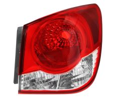 Piloto trasero Chevrolet Cruze 2012-2015 4 puertas / exterior / derecho