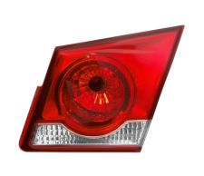 Piloto trasero Chevrolet Cruze 2012-2015 4 puertas / interior / derecho