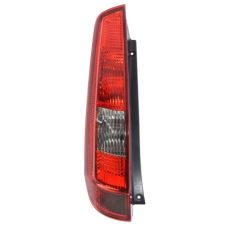 Piloto trasero Ford Fiesta 2002-2006 3 puertas / izquierdo