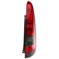 Piloto trasero Ford Fiesta 2002-2006 5 puertas / derecho