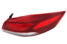 Piloto trasero Hyundai Elantra 2016-2019 exterior / derecho