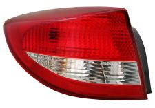 Piloto trasero Kia Rio 2003-2006 4 puertas / izquierdo