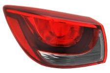 Piloto trasero Mazda 2 2014-2019 exterior / izquierdo