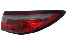 Piloto trasero Mazda 6 2018-> exterior / 4 puertas / familiar / con firma luminica / derecho