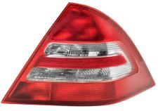 Piloto trasero Mercedes Clase C (w203) 2000-2004 sedan / derecho