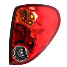 Piloto trasero Mitsubishi L200 2010-2015 derecho