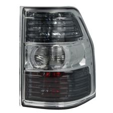 Piloto trasero Mitsubishi Pajero 2007-2015 5 puertas / derecho