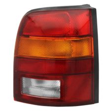 Piloto trasero Nissan Micra 1992-1998 derecho
