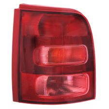 Piloto trasero Nissan Micra 2000-2002 izquierdo