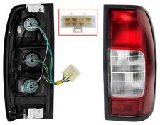 Piloto trasero Nissan Navara 2002-2005 conector 8 / derecho
