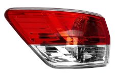 Piloto trasero Nissan Pathfinder 2014-2017 exterior / izquierdo