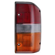 Piloto trasero Nissan Patrol 1986-1998 derecho