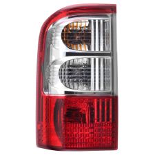 Piloto trasero Nissan Patrol 2001-2004 izquierdo