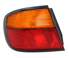 Piloto trasero Nissan Primera 1996-1999 4 puertas / exterior / ambar / izquierdo