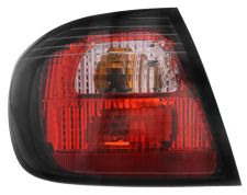 Piloto trasero Nissan Primera 1999-2002 4 puertas / exterior / izquierdo