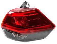 Piloto trasero Nissan X-Trail 2017-2022 exterior / derecho