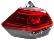 Piloto trasero Nissan X-Trail 2017-2022 exterior / izquierdo
