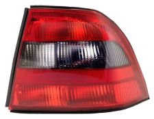Piloto trasero Opel Vectra b 1995-1999 4/5 puertas / fume / derecho