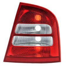 Piloto trasero Skoda Octavia 2000-2004 sedan / derecho