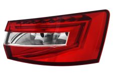Piloto trasero Skoda Superb 2015-2019 combi / exterior / derecho