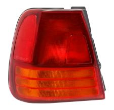 Piloto trasero Suzuki Swift 2000-2005 4 puertas / izquierdo