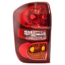 Piloto trasero Toyota Rav4 2003-2006 izquierdo