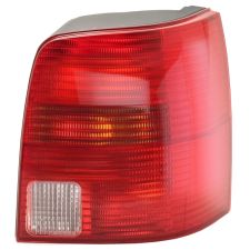Piloto trasero Volkswagen Passat 1997-2000 familiar / blanco / derecho