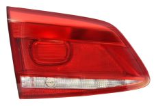 Piloto trasero Volkswagen Passat 2010-2014 familiar / interior / izquierdo