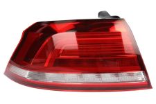 Piloto trasero Volkswagen Passat 2014-2019 sedan / trendline / comfortline / exterior / izquierdo