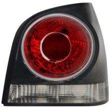 Piloto trasero Volkswagen Polo 2005-2009 base negra / derecho