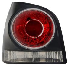 Piloto trasero Volkswagen Polo 2005-2009 base negra / izquierdo