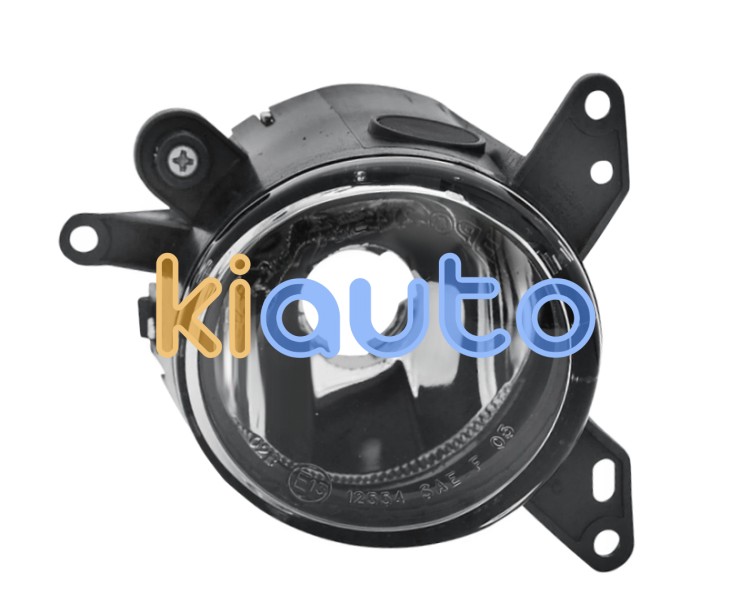 Faro antiniebla mitsubishi colt 2008-2013 derecho OE MN186266 / MR957362 / MN170764