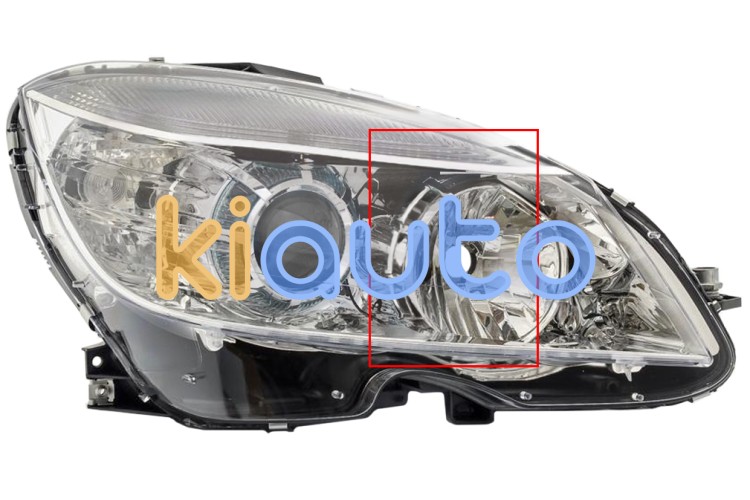 Faro delantero mercedes clase c (w204) 2007-2011 detalle aro cromado / derecho OE A2048208461 / A2049065203 / 2048208461