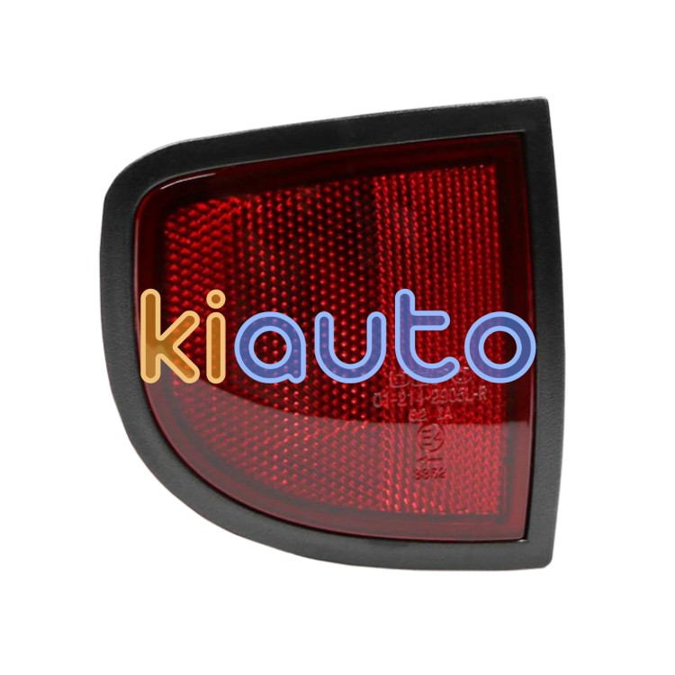 Piloto trasero mitsubishi l200 2010-2015 parachoques trasero / catadioptrico / izquierdo OE 8355A015