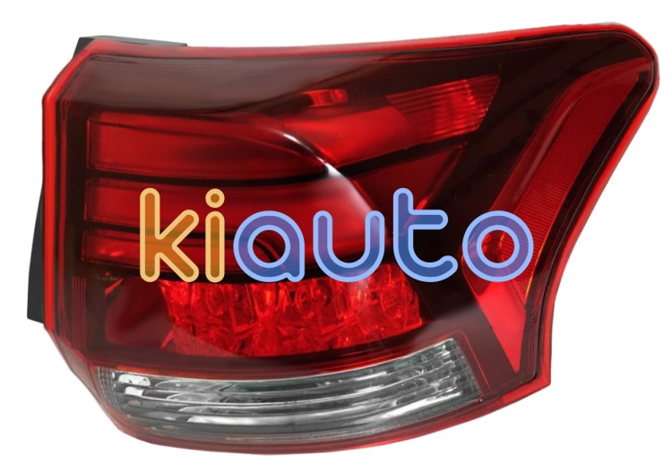 Piloto trasero mitsubishi outlander 2015-2018 exterior / derecho OE 8330A998 / 8330B174