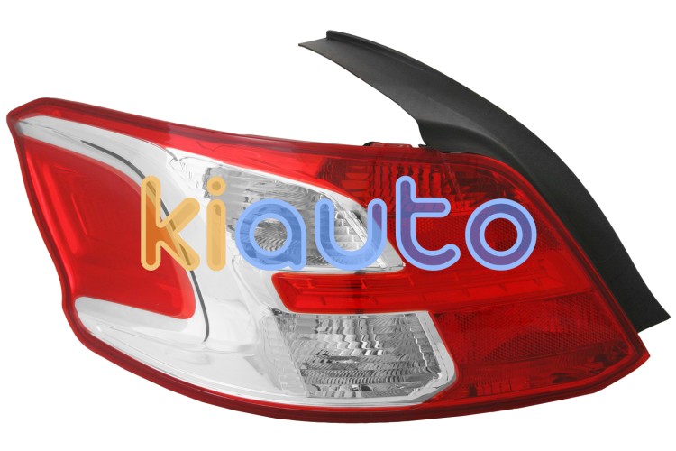 Piloto trasero peugeot 301 2012-2017 izquierdo OE 9674807880