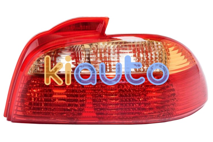 Piloto trasero toyota avensis 2000-2003 derecho OE 8155105090
